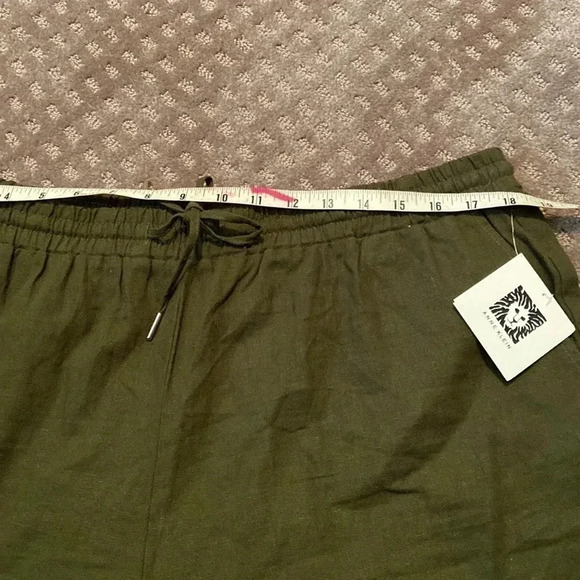 ☀️ANNE KLEIN shorts ☀️
BIN #7 - Picture 4 of 5